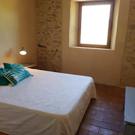 Holiday home Mas De Chassole Les De L'aurore Ongles